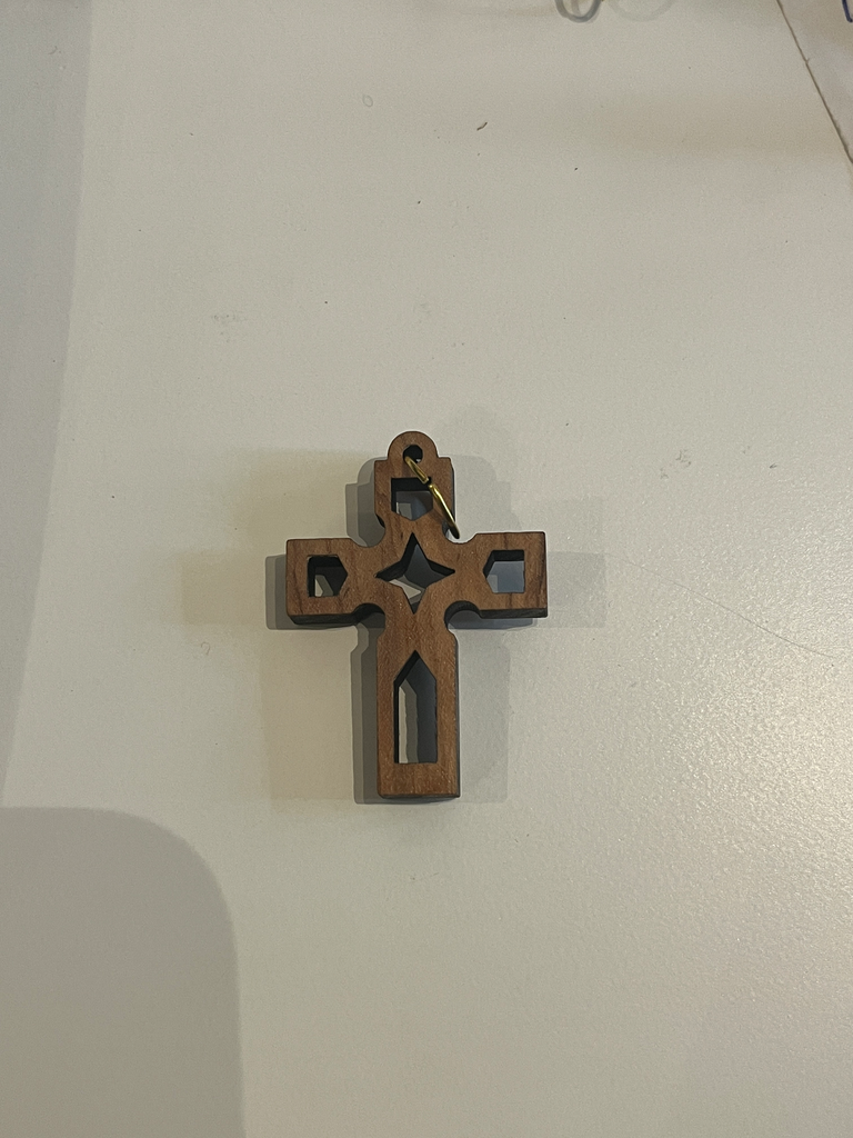 Colgante Cruz con Estrella. Madera de olivp. Palestina