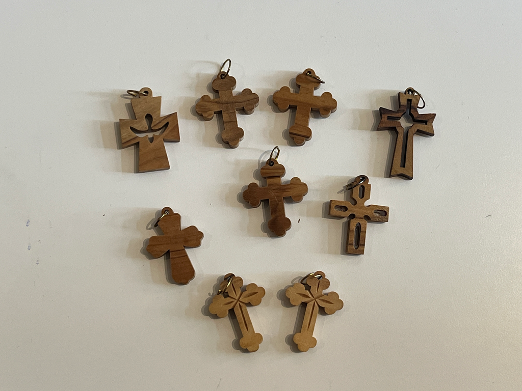Cruces variadas. Ultimas unidades. Madera de olivo. Palestina.