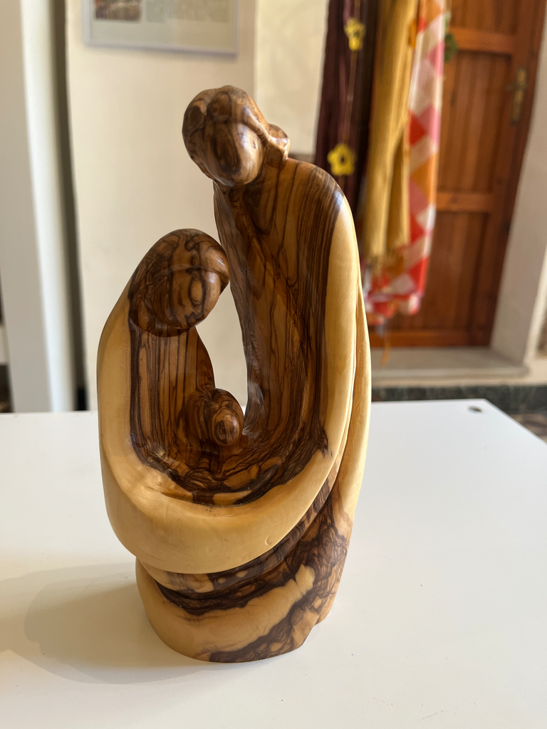 Sagrada Familia grande 20 cm con hueco olivo Palestina