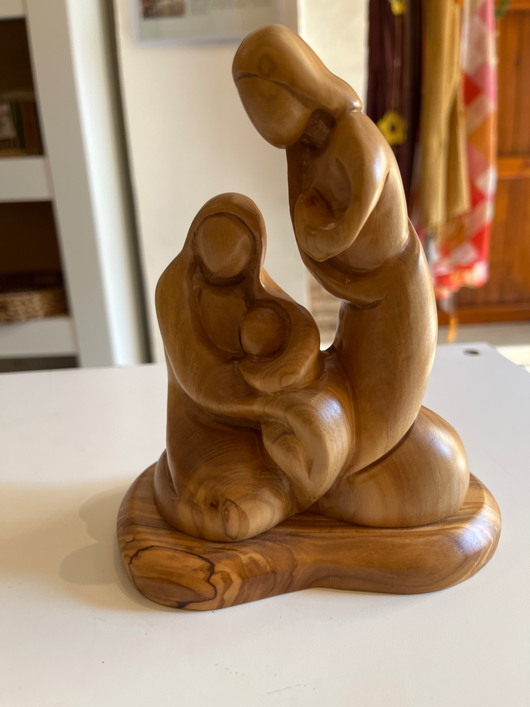 Sagrada familia 14x17cm, madera de olivo. Palestina